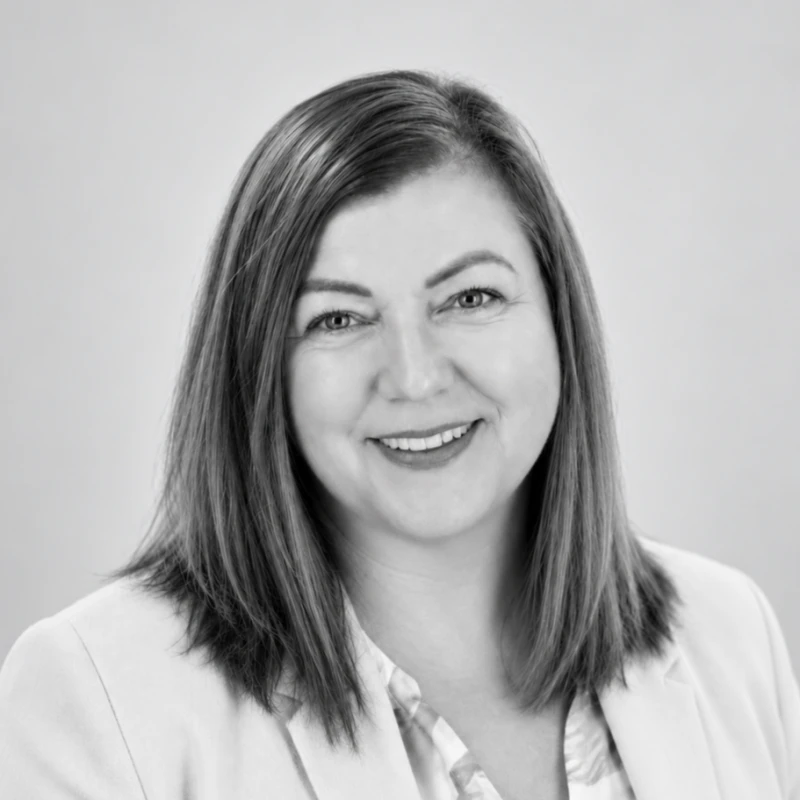 Donna Milne bw